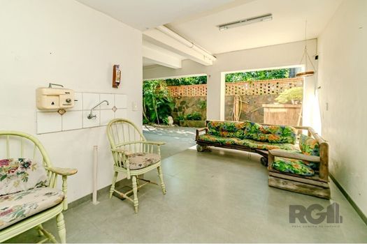 Foto 30 do(a) Casa de 4 quartos à venda em Jardim São Pedro, Porto Alegre