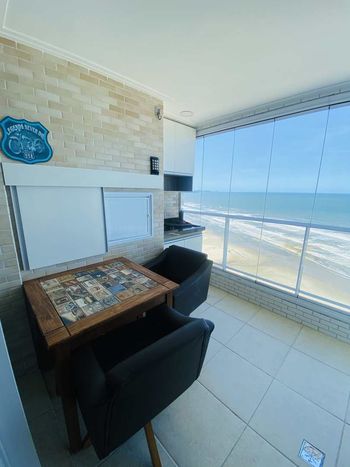 Foto 1 do(a) Apartamento de 2 quartos à venda em Mirim, Praia Grande