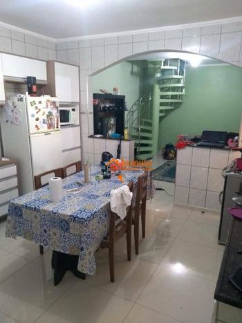 Foto 4 do(a) Casa de 6 quartos à venda em Jardim Presidente Dutra, Guarulhos