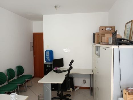 Foto 3 do(a) Sala / Conjunto Comercial false à venda em Carvoeira, Florianópolis