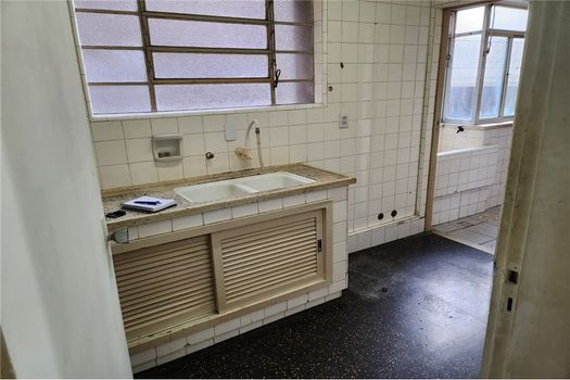 Foto 12 do(a) Apartamento de 2 quartos à venda em Centro Histórico, Porto Alegre