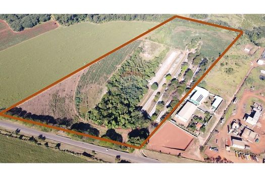 Foto 1 do(a) Fazenda / Sítio / Chácara de 6 quartos à venda em null, Conchal
