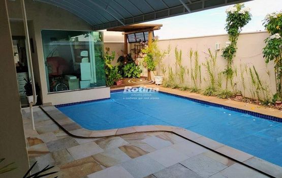 Foto 13 do(a) Casa em Condomínio de 3 quartos à venda em Aclimação, Uberlândia