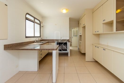 Foto 7 do(a) Apartamento de 4 quartos para alugar em Itaim Bibi, São Paulo