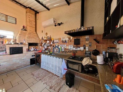 Foto 4 do(a) Casa de 3 quartos à venda em Bosque dos Eucaliptos, São José dos Campos