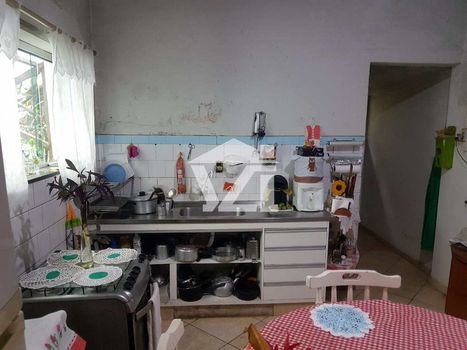 Foto 9 do(a) Casa de 2 quartos à venda em Vila Lavínia, Mogi das Cruzes