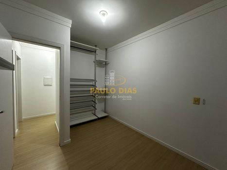 Foto 18 do(a) Casa de 3 quartos para alugar em Vila Real, Balneário Camboriú