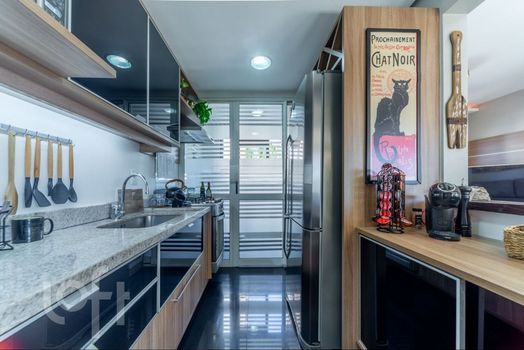 Foto 3 do(a) Apartamento de 2 quartos à venda em Jardim Botânico, Porto Alegre