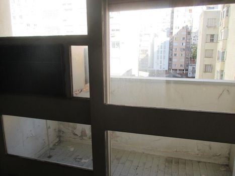 Foto 13 do(a) Apartamento de 3 quartos à venda em Centro Histórico, Porto Alegre