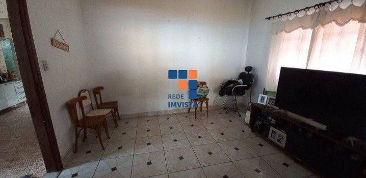 Foto 6 do(a) Casa de 4 quartos à venda em Vera Cruz, Belo Horizonte