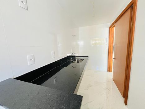 Foto 4 do(a) Apartamento de 2 quartos à venda em Centro, Guarapari