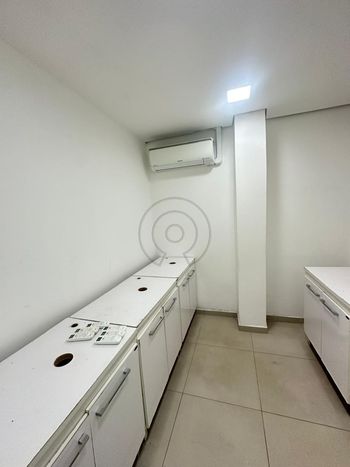 Foto 5 do(a) Loja de 5 quartos à venda em Centro, Rio Grande