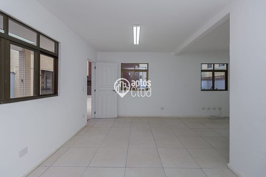 Foto 30 do(a) Apartamento de 3 quartos à venda em Cabral, Curitiba