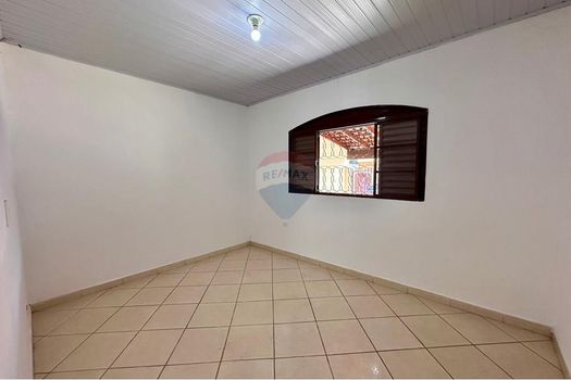Foto 4 do(a) Casa de 2 quartos à venda em Vila Hortência, Sorocaba