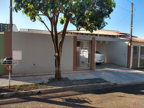 Foto 1 do(a) Casa de 4 quartos à venda em São Pedro, Londrina