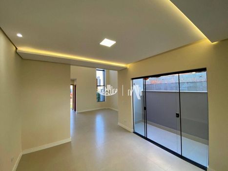 Foto 6 do(a) Casa em Condomínio de 3 quartos à venda em Jardim Morumbi, Londrina