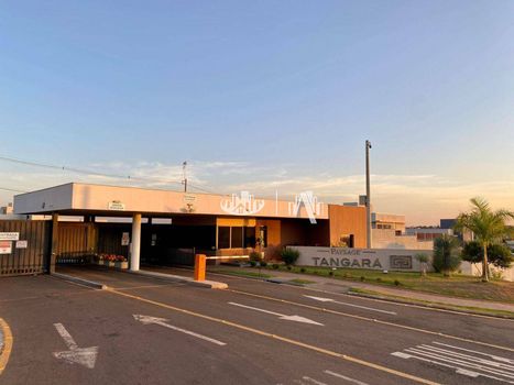 Foto 2 do(a) Casa em Condomínio de 3 quartos à venda em Jardim Morumbi, Londrina