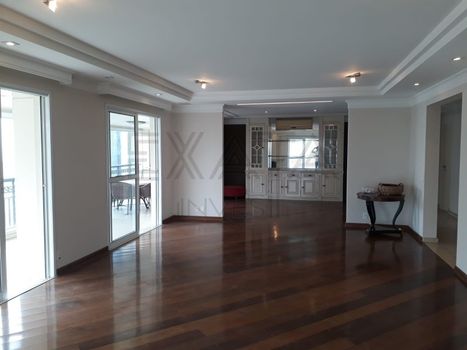 Foto 1 do(a) Flat de 4 quartos à venda em Vila Suzana, São Paulo