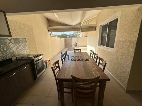 Foto 4 do(a) Casa em Condomínio de 4 quartos à venda em Jardim San Marino, São José dos Campos