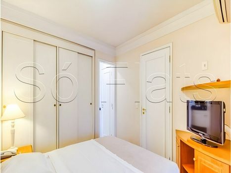 Foto 10 do(a) Flat de 3 quartos à venda em Vila Nova Conceição, São Paulo