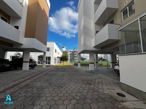 Foto 47 do(a) Apartamento de 2 quartos à venda em Canasvieiras, Florianópolis