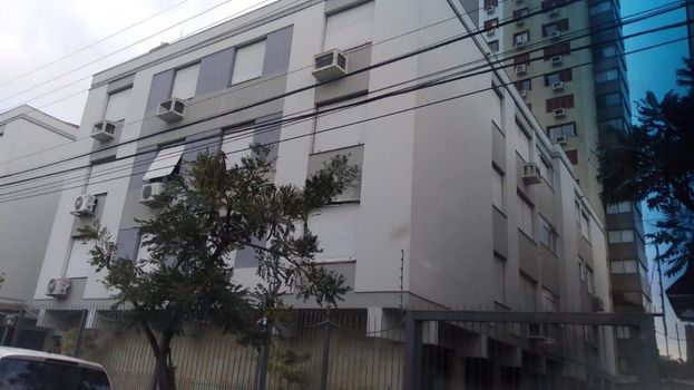 Foto 2 do(a) Flat de 3 quartos à venda em Jardim Itu, Porto Alegre