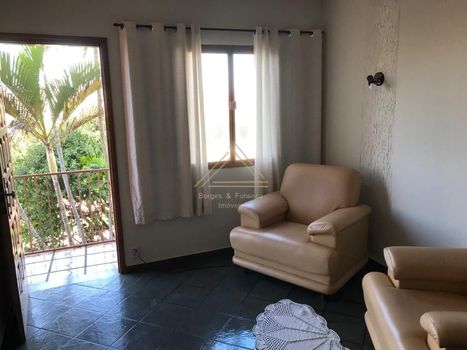 Foto 6 do(a) Casa de 3 quartos à venda em Jardim Petrópolis, Varginha