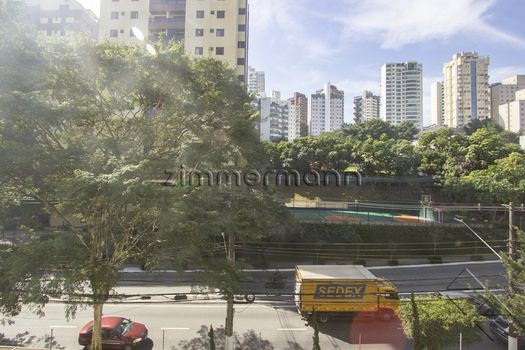 Foto 4 do(a) Apartamento de 3 quartos à venda em Jardim Londrina, São Paulo