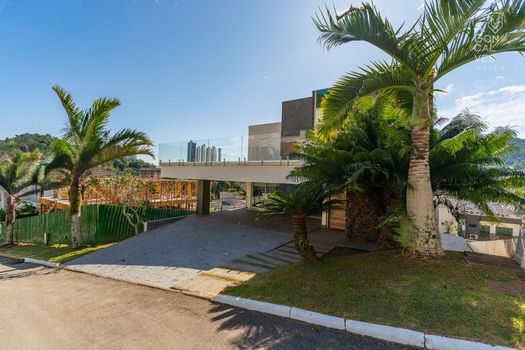 Foto 4 do(a) Casa em Condomínio de 4 quartos à venda em Barra, Balneário Camboriú