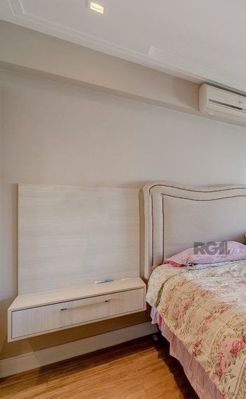 Foto 6 do(a) Apartamento de 3 quartos à venda em Rio Branco, Porto Alegre
