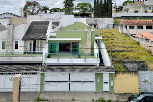 Foto 2 do(a) Casa de 3 quartos à venda em Vila Oliveira, Mogi das Cruzes
