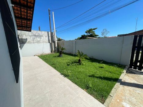 Foto 3 do(a) Casa de 3 quartos à venda em null, Itanhaém