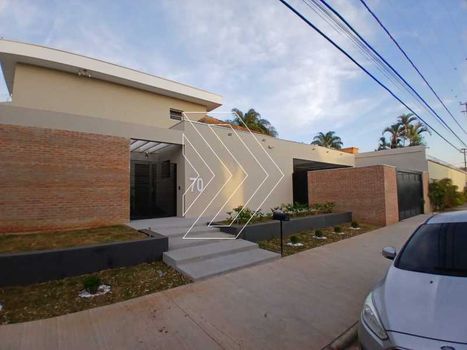 Foto 1 do(a) Casa de 4 quartos à venda em Jardim Aeroporto, Marília