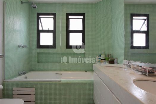 Foto 12 do(a) Apartamento de 3 quartos à venda em Moema, São Paulo