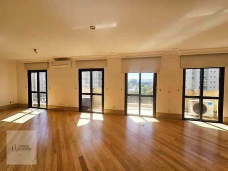 Foto 2 do(a) Cobertura de 5 quartos para alugar em Moema, São Paulo