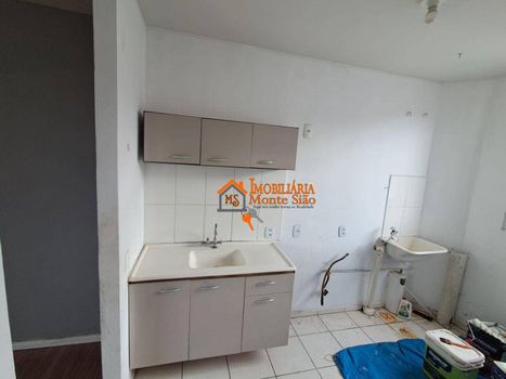 Foto 8 do(a) Apartamento de 2 quartos à venda em Jardim São Domingos, Guarulhos