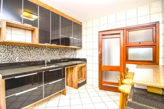 Foto 6 do(a) Cobertura de 4 quartos à venda em Jardim Lindóia, Porto Alegre