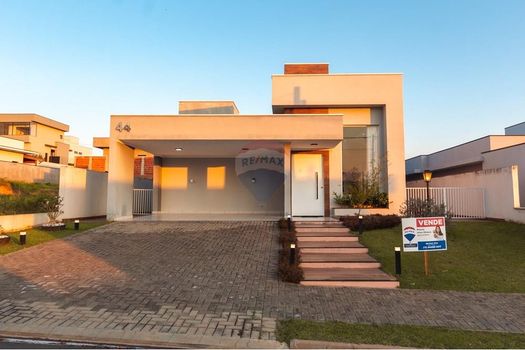 Foto 4 do(a) Casa em Condomínio de 3 quartos à venda em Portal dos Bandeirantes Salto, Salto