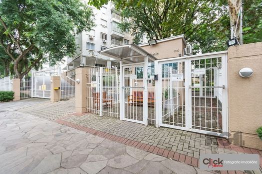 Foto 14 do(a) Flat de 2 quartos à venda em Passo da Areia, Porto Alegre