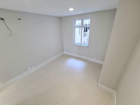 Foto 40 do(a) Apartamento de 2 quartos à venda em Copacabana, Rio de Janeiro