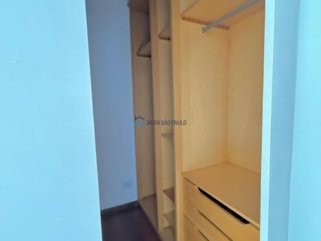 Foto 9 do(a) Apartamento de 3 quartos à venda em Vila Gumercindo, São Paulo