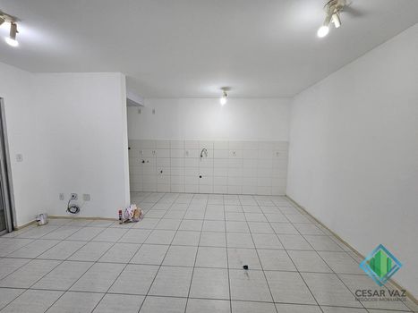 Foto 3 do(a) Apartamento de 2 quartos à venda em Forquilhas, São José