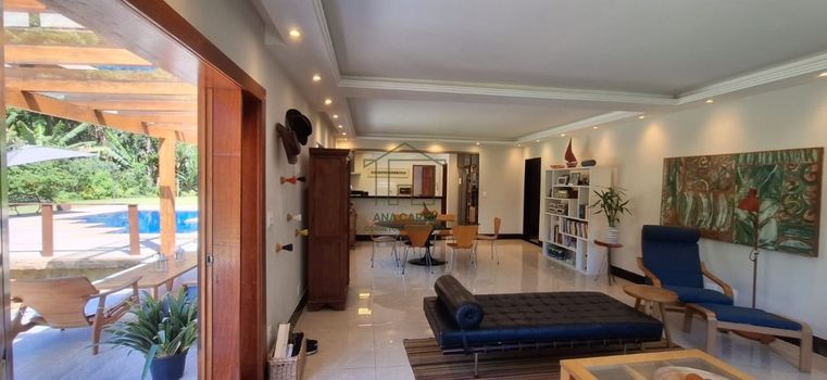 Foto 6 do(a) Casa de 4 quartos para alugar em Fazenda Inglesa, Petrópolis