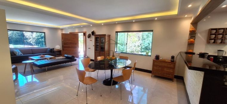 Foto 7 do(a) Casa de 4 quartos para alugar em Fazenda Inglesa, Petrópolis