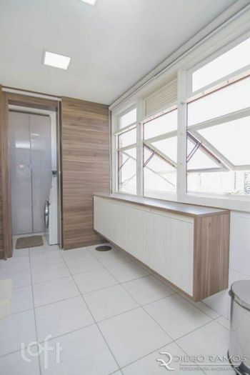 Foto 19 do(a) Apartamento de 3 quartos à venda em Tristeza, Porto Alegre
