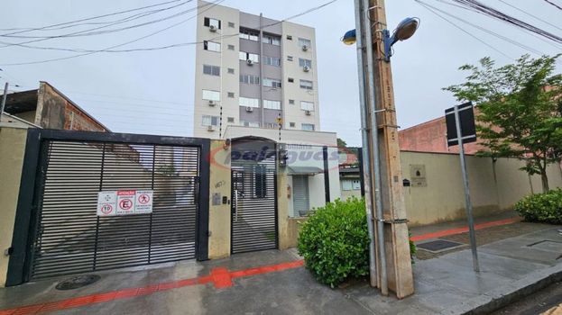 Foto 1 do(a) Apartamento de 2 quartos à venda em Jardim Alvorada, Maringá