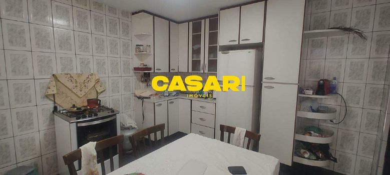 Foto 15 do(a) Casa de 5 quartos para alugar em Piraporinha, Diadema