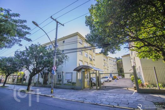 Foto 20 do(a) Apartamento de 2 quartos à venda em Passo da Areia, Porto Alegre