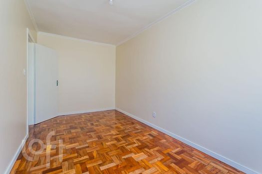 Foto 9 do(a) Apartamento de 2 quartos à venda em Passo da Areia, Porto Alegre