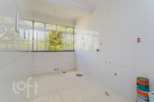 Foto 17 do(a) Apartamento de 2 quartos à venda em Passo da Areia, Porto Alegre
